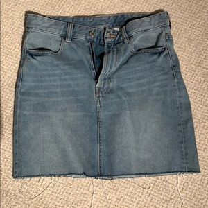 Light was denim skirt